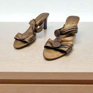 Bandolino Judith Gold Sz 7.5 Women's Heels